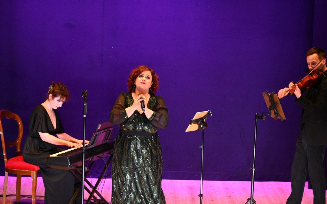 “Innamorarsi ancora” Con Cinzia Paoletti and Friends in scena al Teatro Penna sabato 7 febbraio 2026